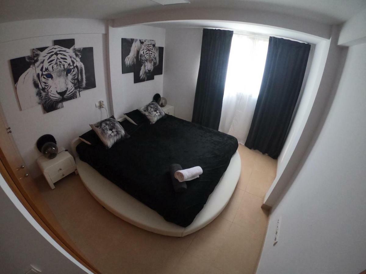 Apartamento A Primera Linea De Mar En Platja D'Aro Bagian luar foto