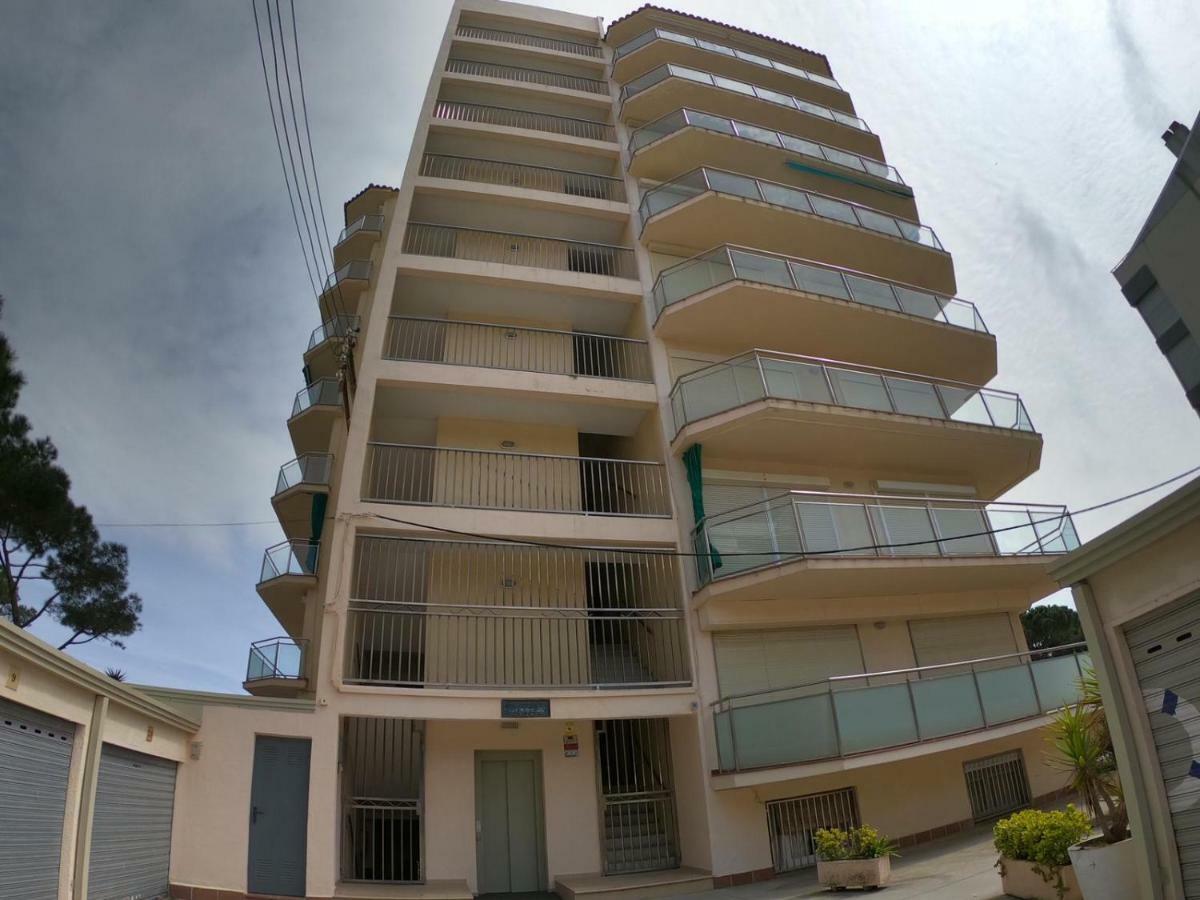 Apartamento A Primera Linea De Mar En Platja D'Aro Bagian luar foto